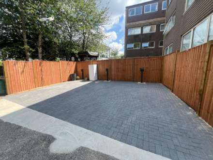 Wingrave Court, Brentwood, Image 11