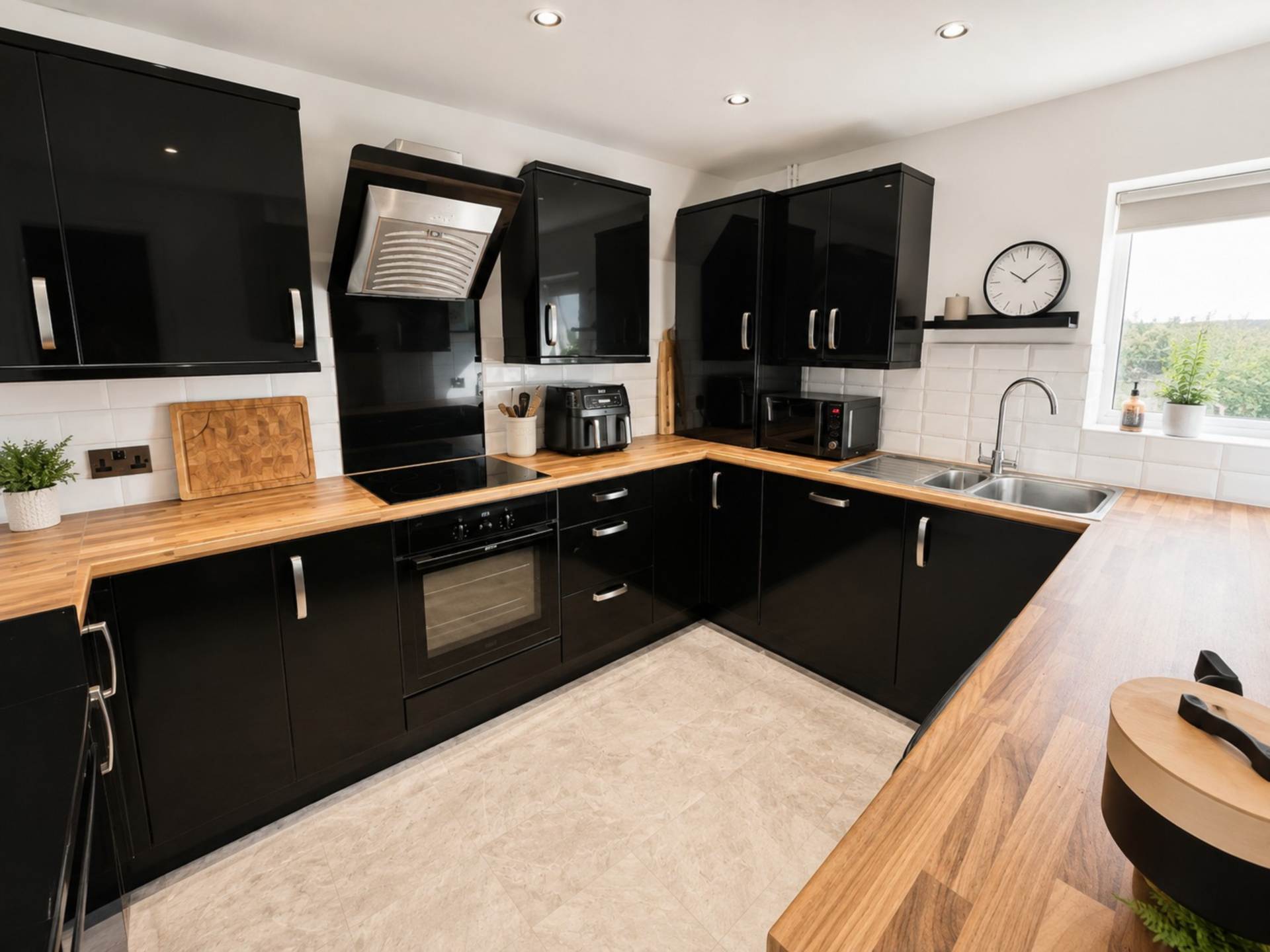 Kavanaghs Court, Kavanaghs Road, Brentwood, Image 5