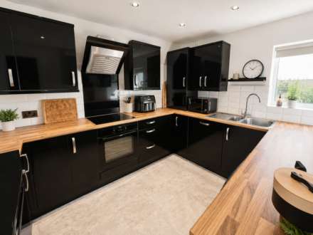 Kavanaghs Court, Kavanaghs Road, Brentwood, Image 5