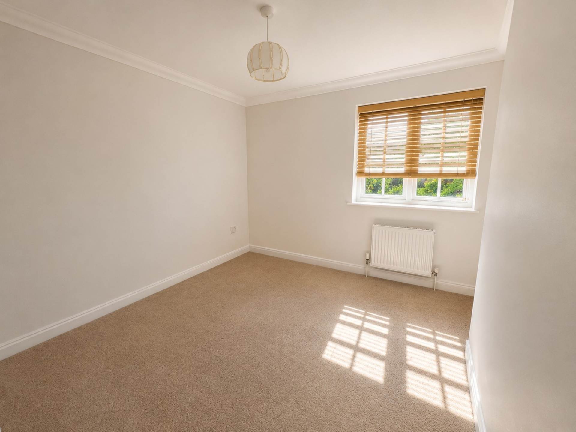 Hare Bridge Crescent, Ingatestone, Image 7