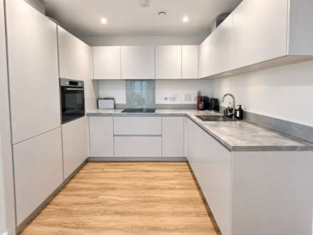 Station Place, Kings Road, Brentwood, Image 3