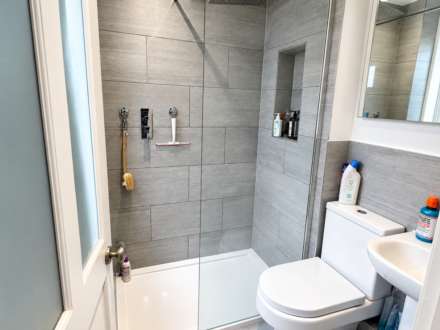 Alfred Road, Brentwood, Image 10