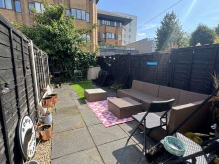 Alfred Road, Brentwood, Image 11