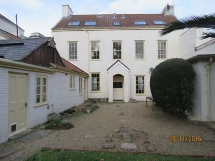 Warwick House, 16 Vauxhall Street, Image 19