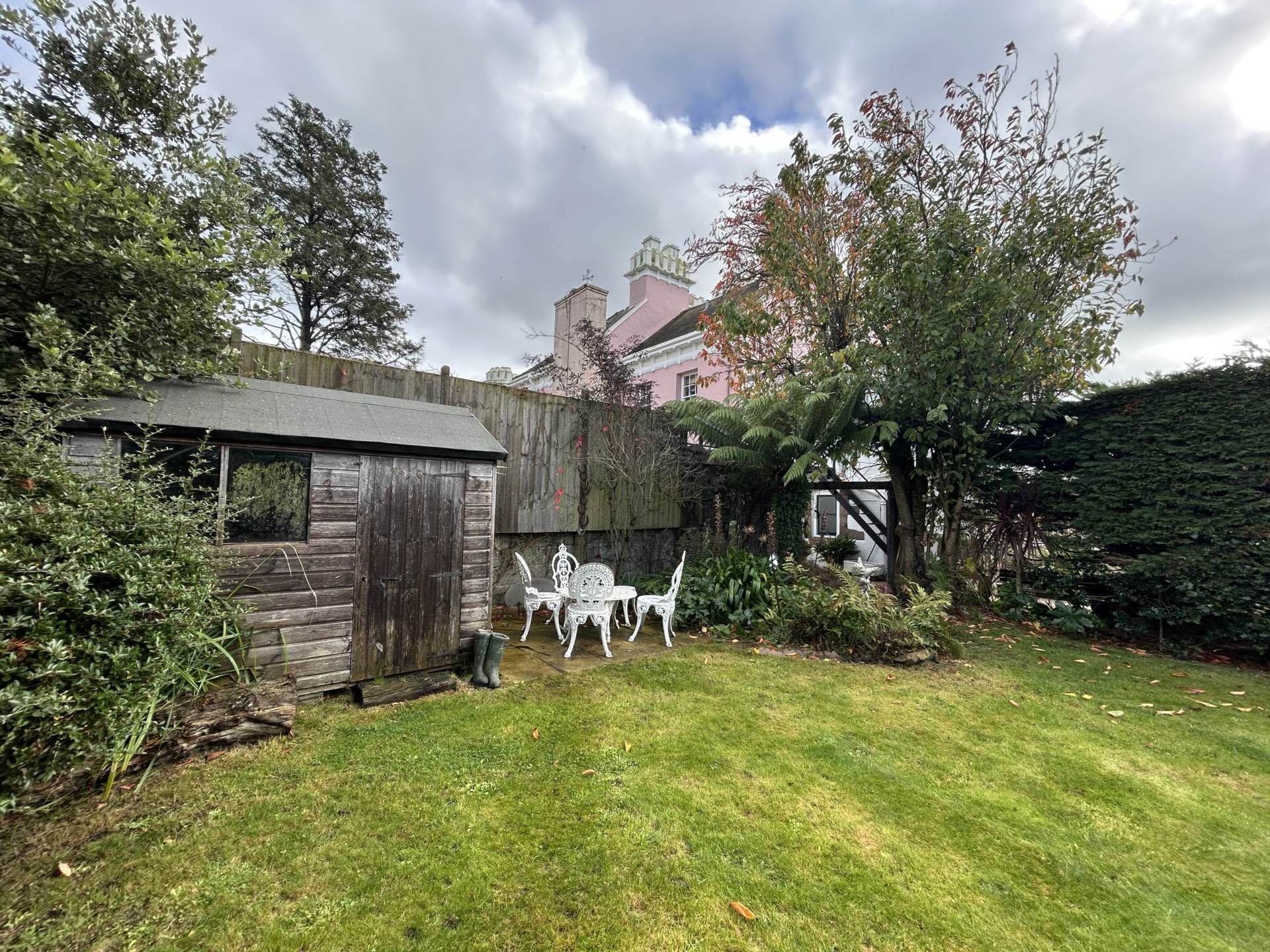 L'Ecurie, La Rue D'Elysee, Image 25