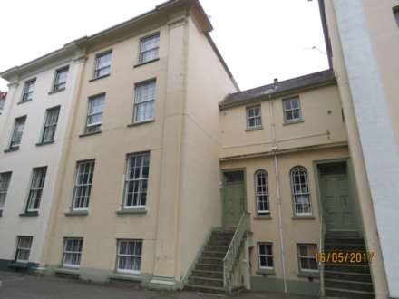 Springfield Crescent, Trinity Road