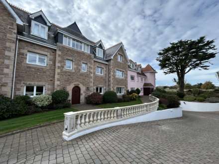 4 Bedroom Apartment, La Rocquaise