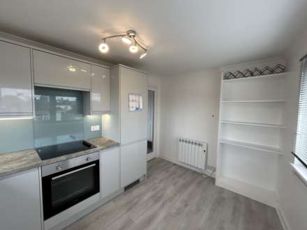 Crewkerne, Sunshine Avenue, St Savior, Image 2