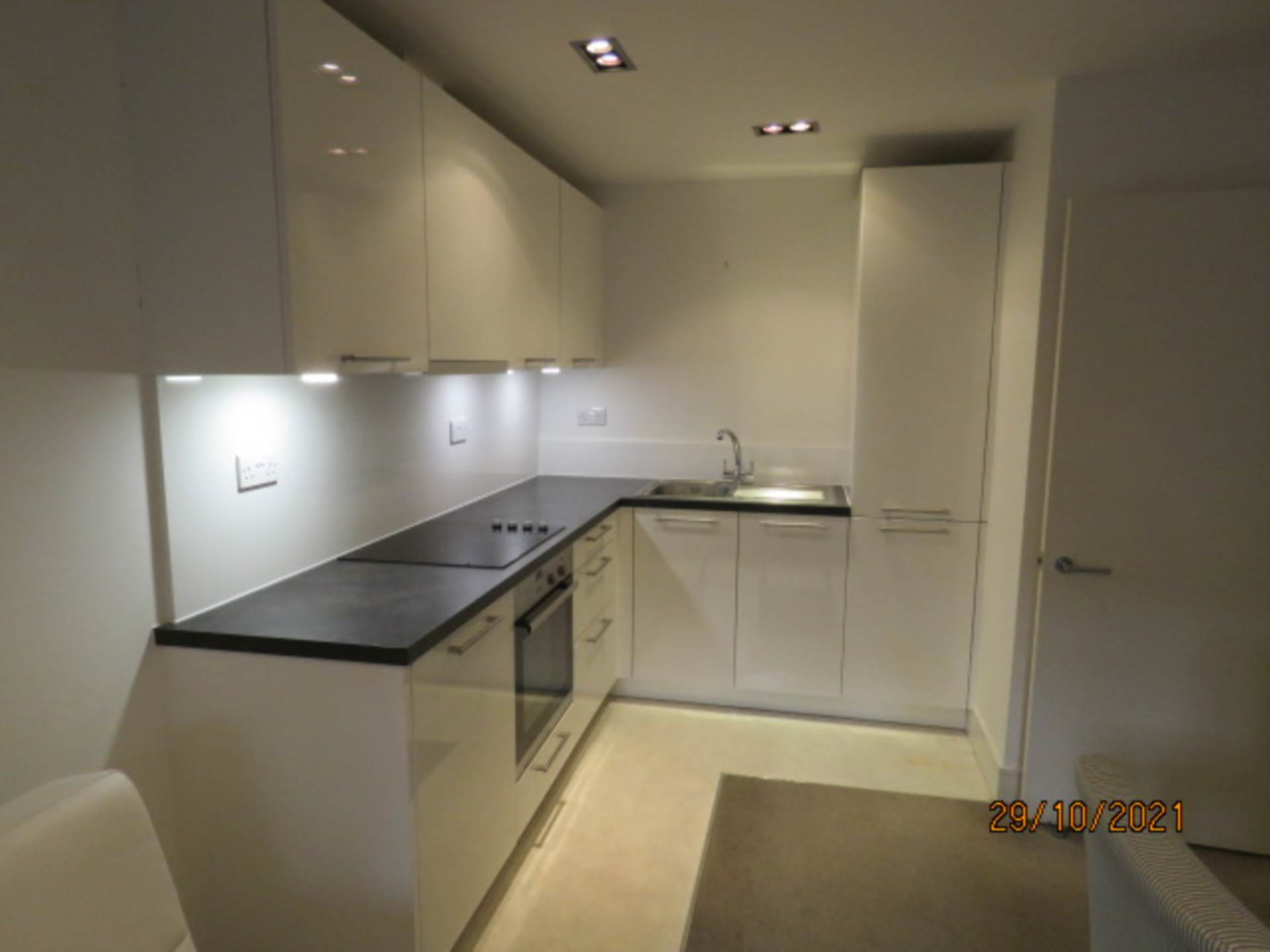 Le Capelain House, Castle Quay, Image 3