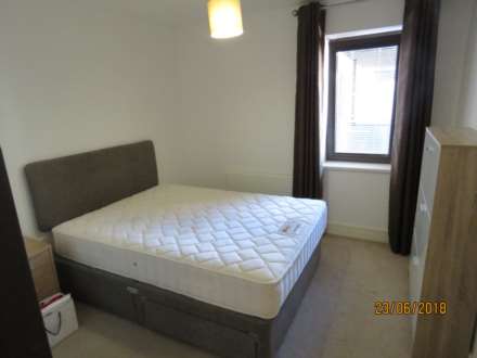 Le Capelain House, Castle Quay, Image 5