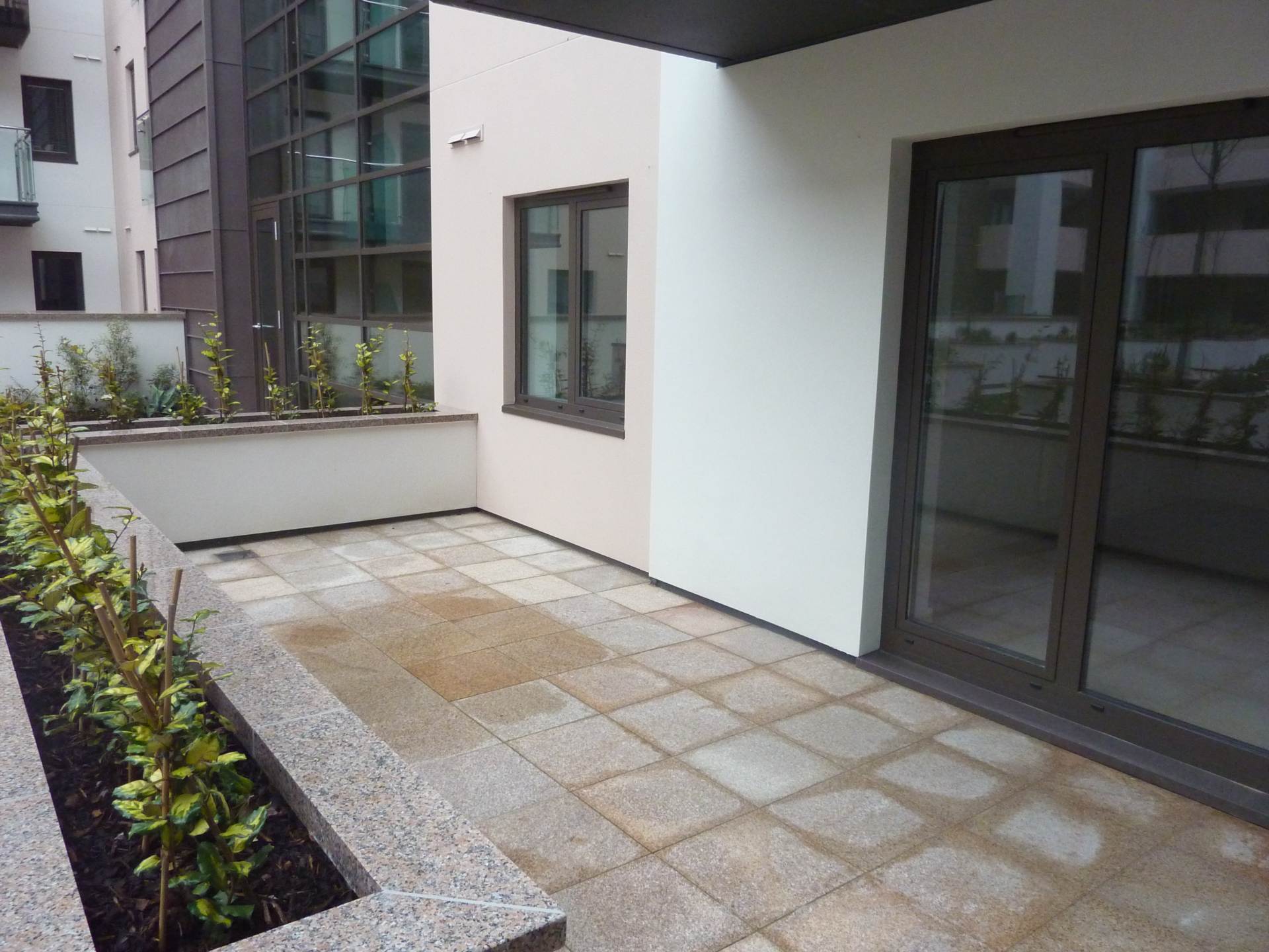 Le Capelain House, Castle Quay, Image 2