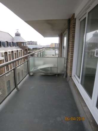 Marina Court, Esplanade, Image 4