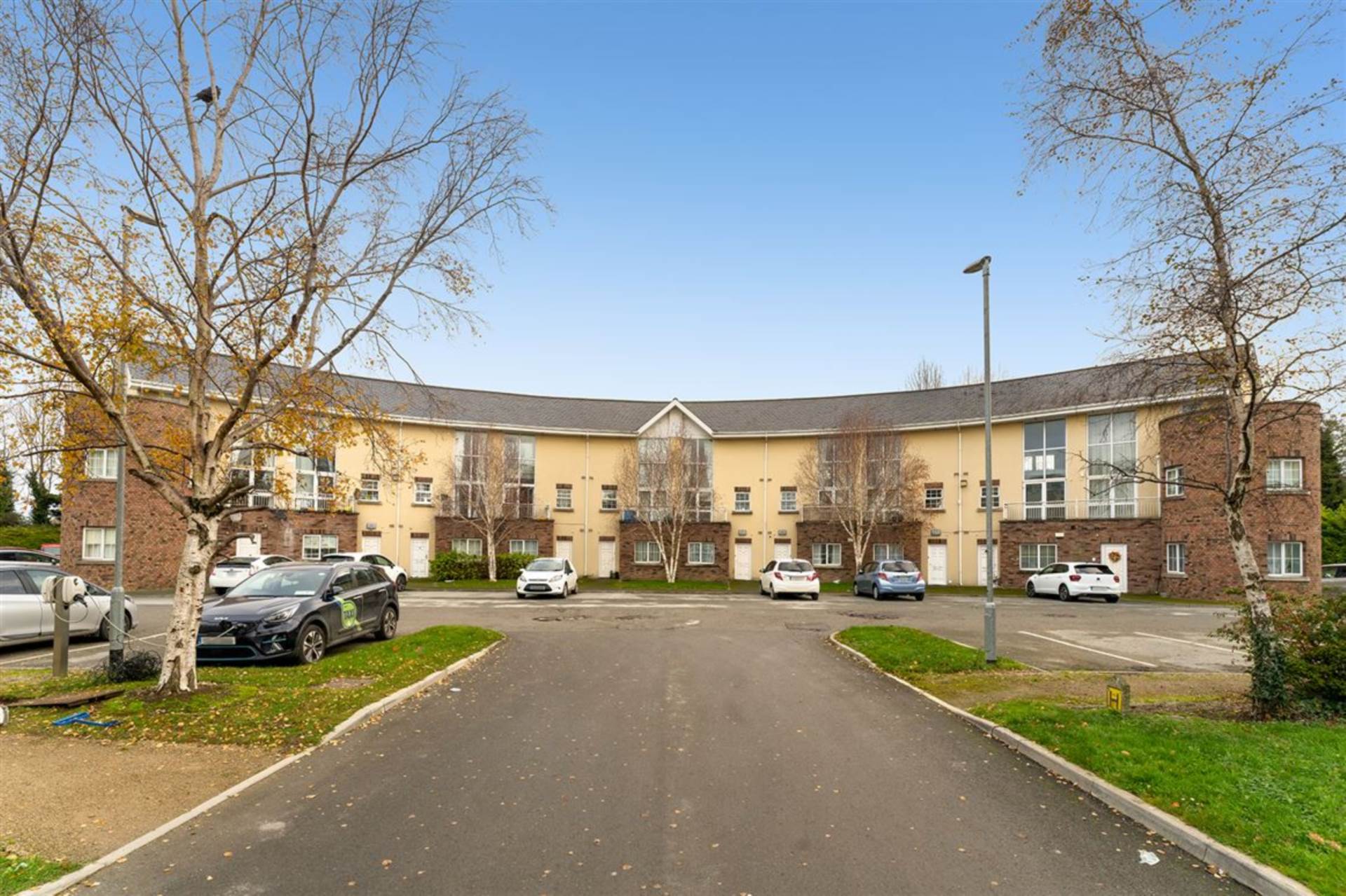 3 Crescent, Dublin 24