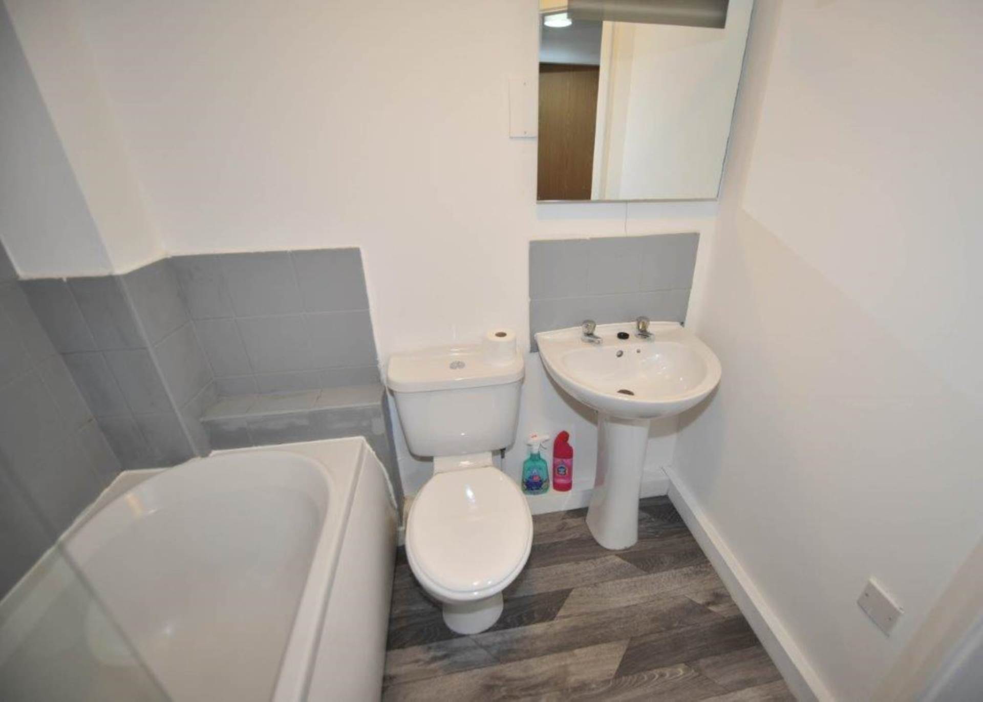 Forebay Drive, Manchester, Image 10