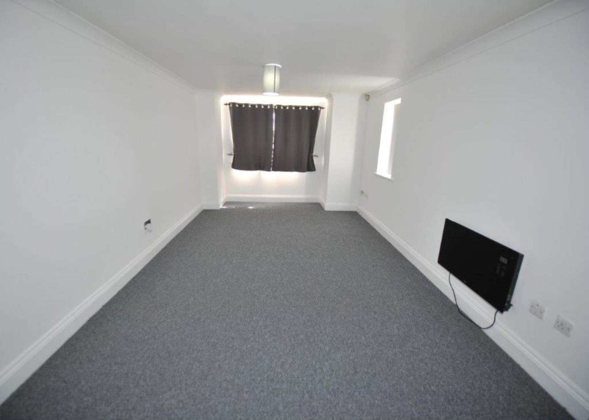 Forebay Drive, Manchester, Image 12