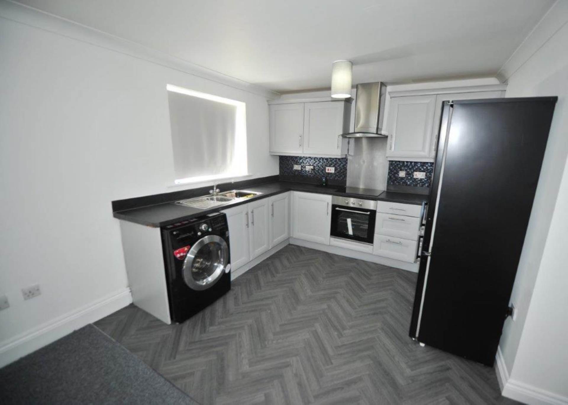 Forebay Drive, Manchester, Image 17