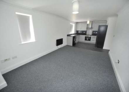 Forebay Drive, Manchester, Image 13