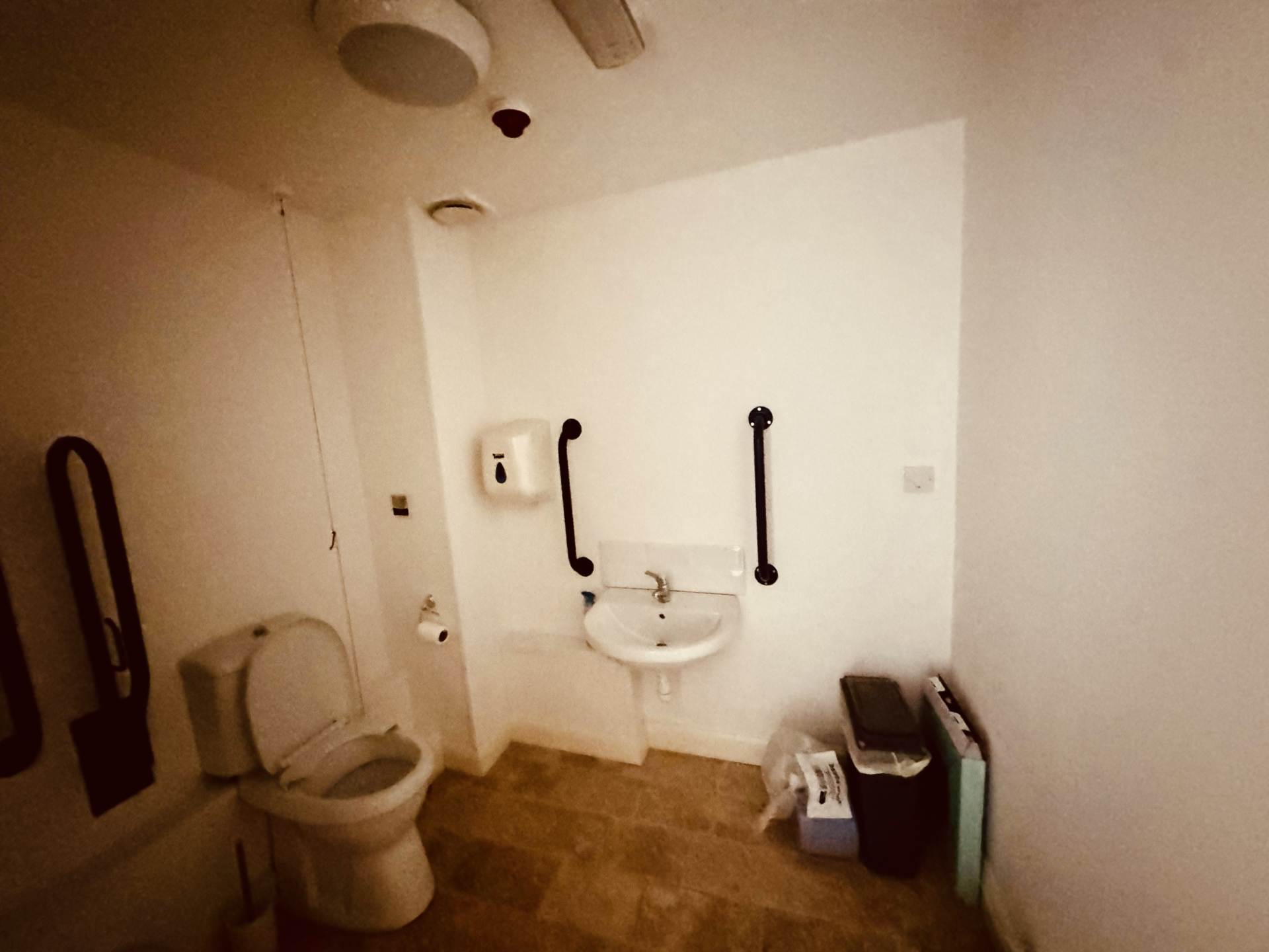 Liverpool Road, Irlam M446, Image 3