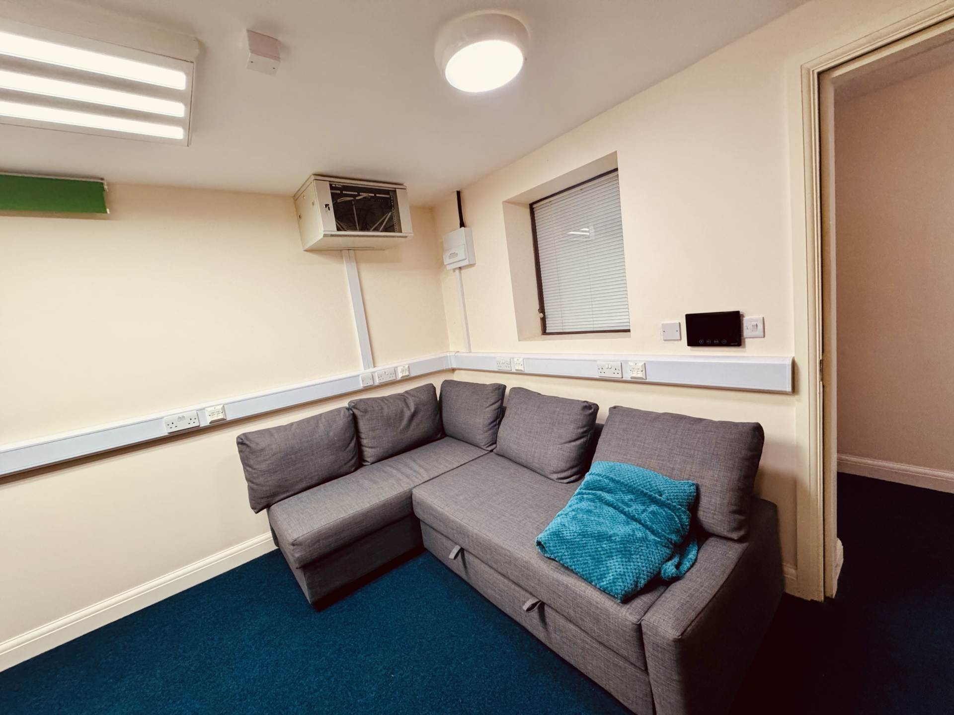 Liverpool Road, Irlam M446, Image 3