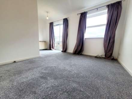 Spinningdale, Walkden M38, Image 9