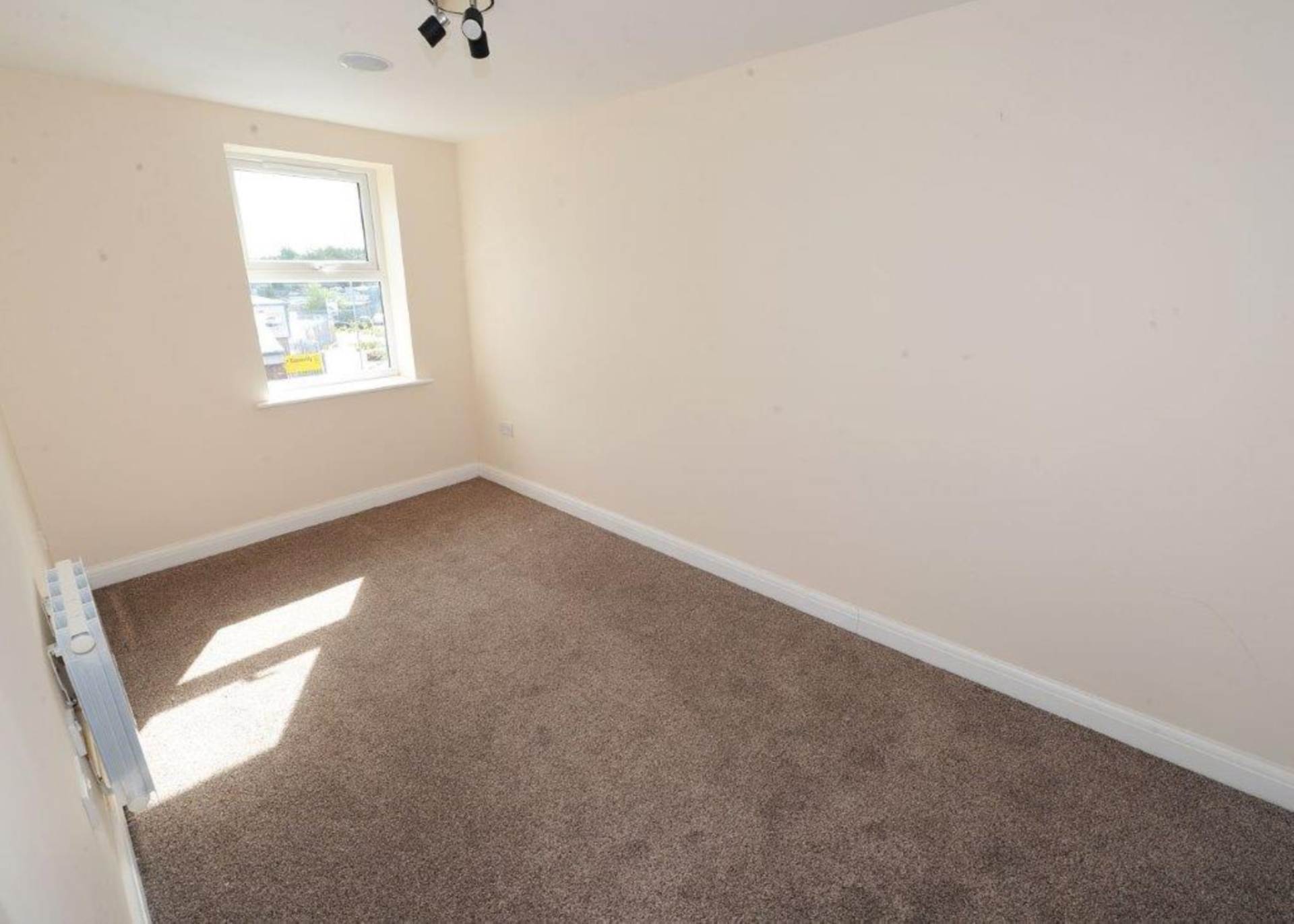 Liverpool Road, Irlam M44, Image 3