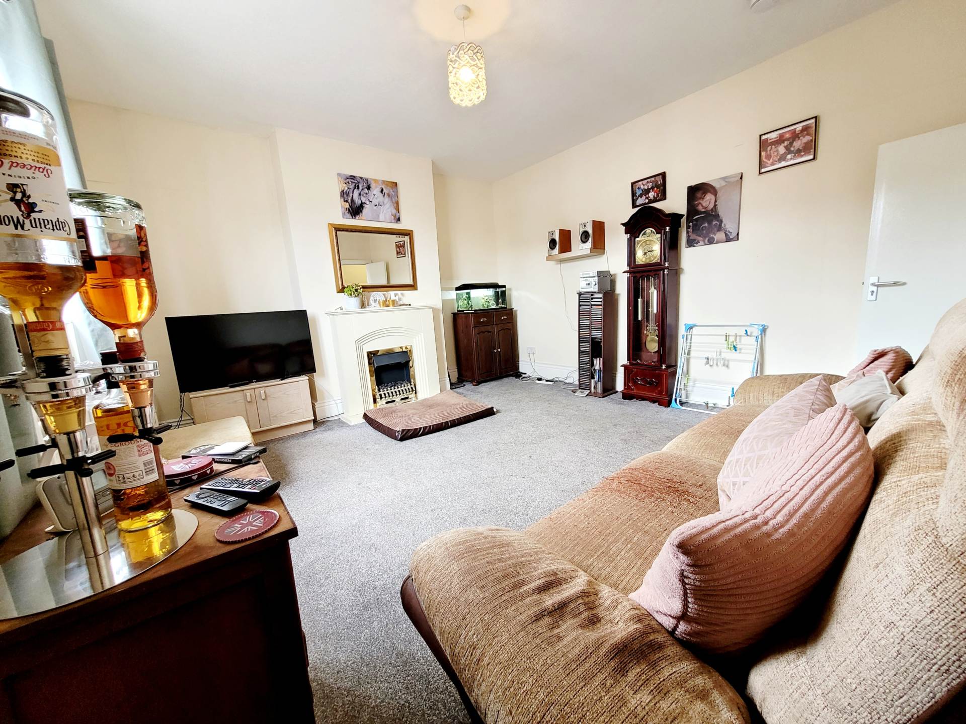 Liverpool Road, Irlam, Image 13