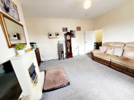 Liverpool Road, Irlam, Image 14