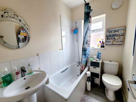 Liverpool Road, Irlam, Image 3