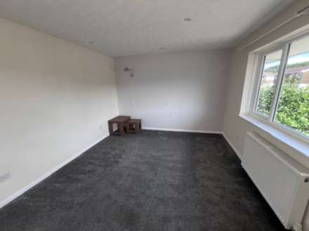 Wesley Close, Kelly Bray, Image 3