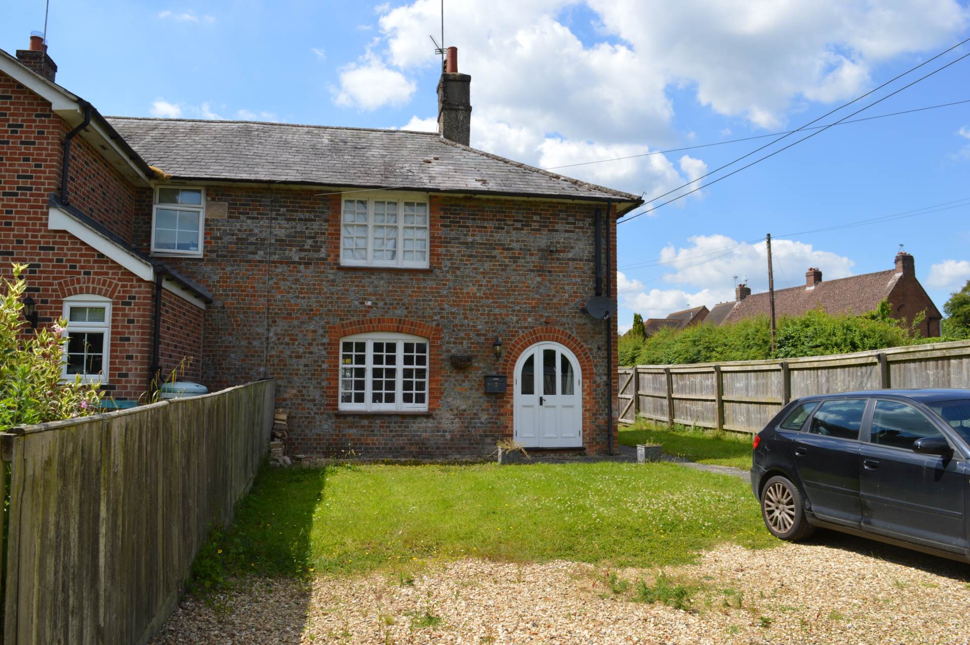 Waldron Cottages, Shefford Woodlands, Image 1