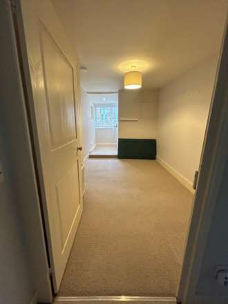 High Street, Highworth, Image 6