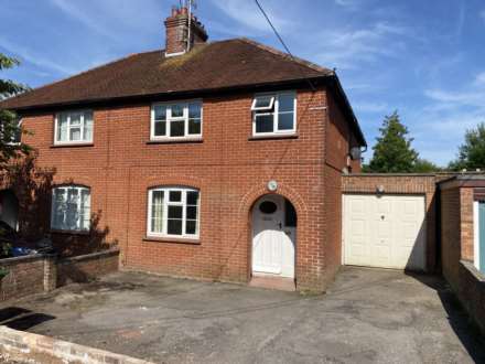 Property For Rent Priory Road, Hungerford