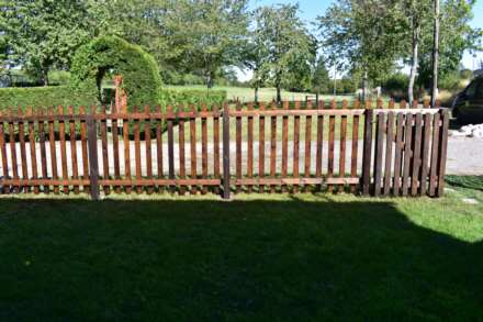 North Hidden Farm Cottages, Hungerford, Image 7