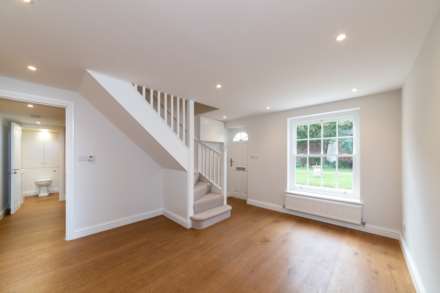 Newton Mews, Hungerford, Image 3