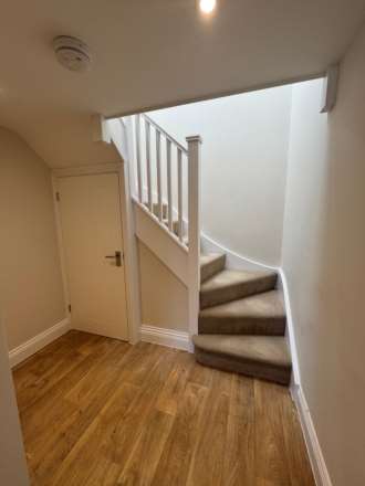 Hall Lane, Faccombe, Image 9