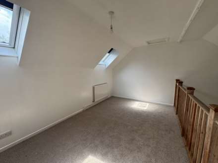 Shalbourne Close, Hungerford, Image 5