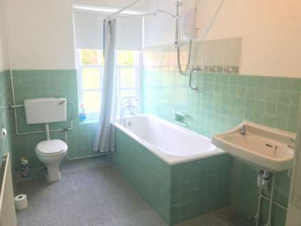 High Street, Hungerford, Image 6