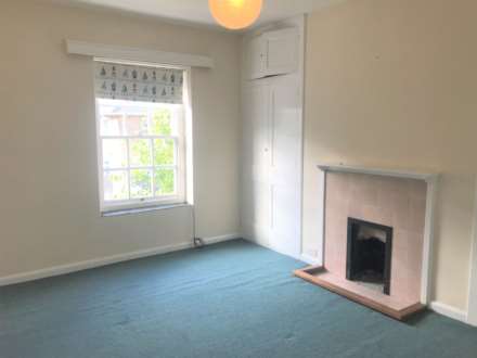 High Street, Hungerford, Image 7