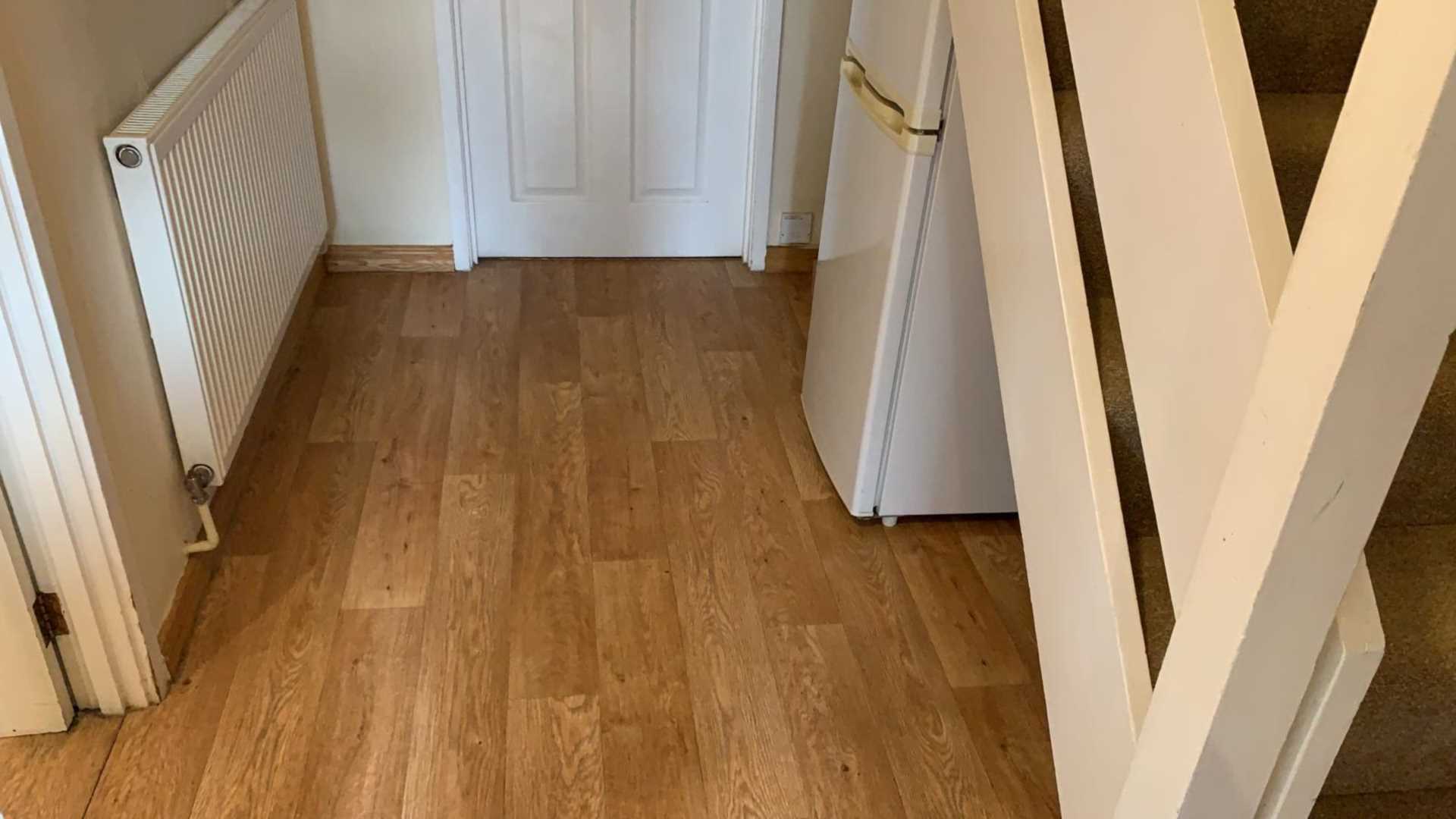 Room 4: 1 Windsor Close, Guildford, GU2 7QU, Image 14