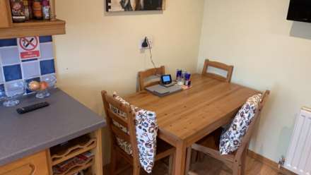 Room 4, 1 Windsor Close, Onslow Village, Guildford, GU2 7QU, Image 11