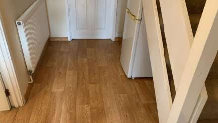 Room 4: 1 Windsor Close, Guildford, GU2 7QU, Image 14