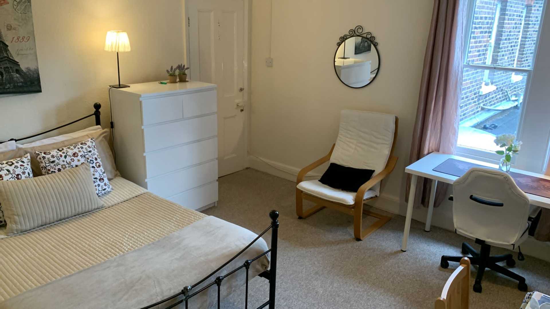 Room 2, 40A Farnham Road, Guildford GU2 4JN, Image 8