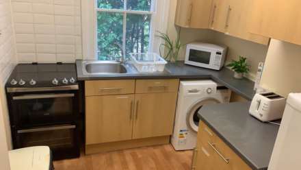Room 2: 40A Farnham Road, Guildford, GU2 4JN, Image 15
