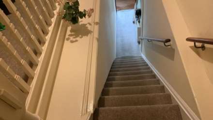 Room 2: 40A Farnham Road, Guildford, GU2 4JN, Image 19
