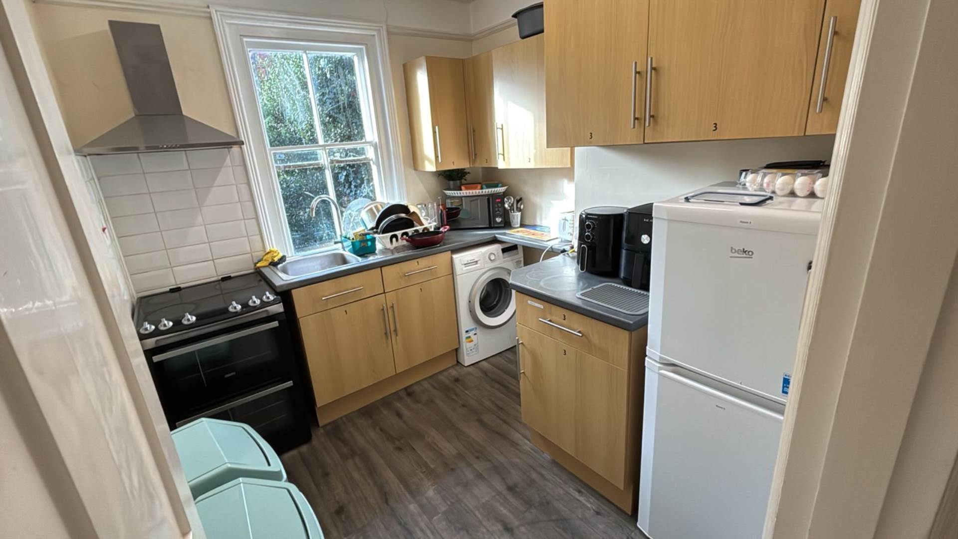 Room 3, 40a Farnham Road, Guildford, Surrey, GU24JN, Image 8