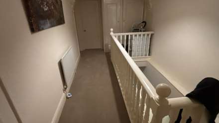 Room 3, 40a Farnham Road, Guildford, Surrey, GU24JN, Image 9