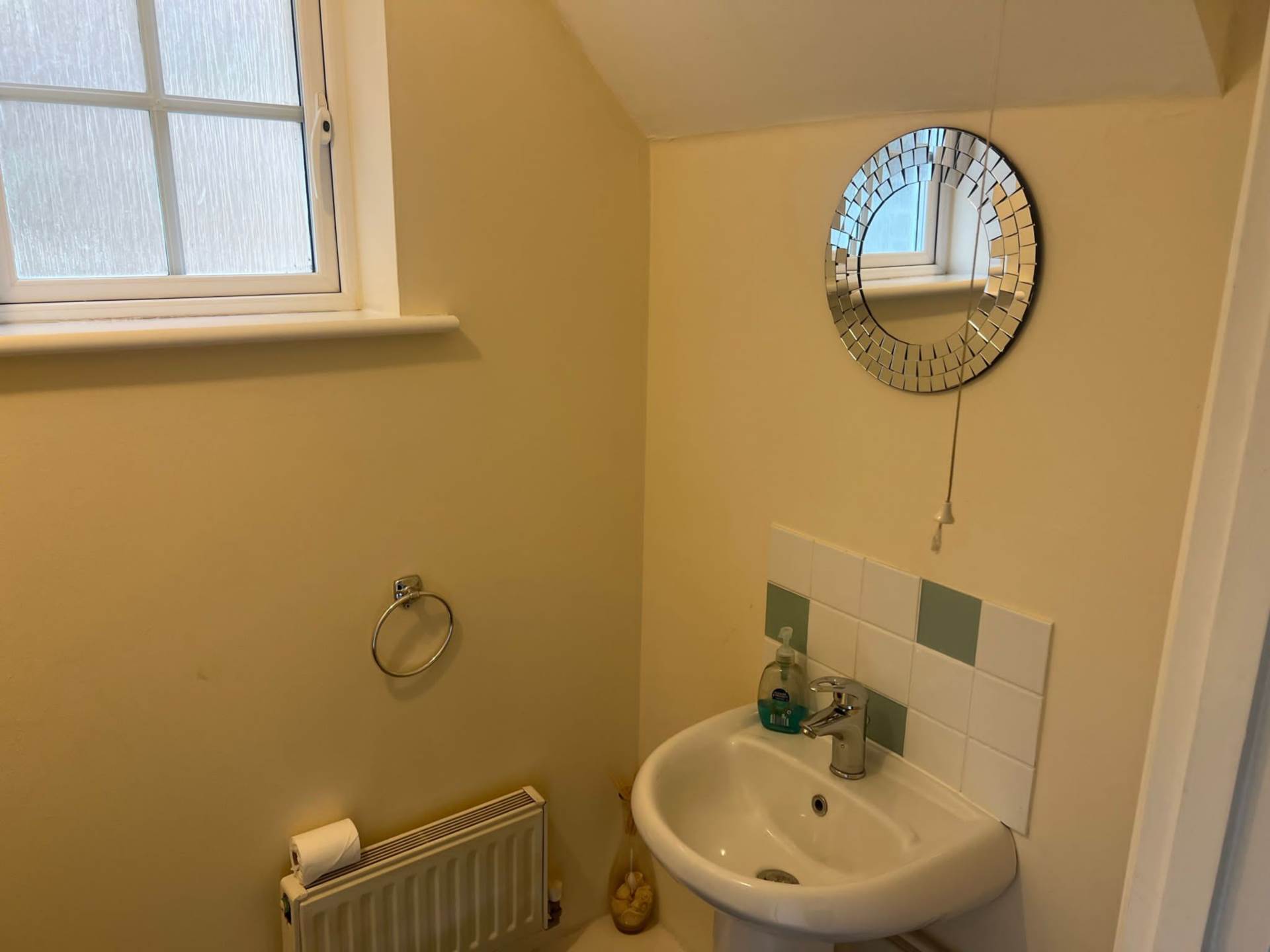 Room 1 : 12 Pickering Place, GU2 8AH, Image 17