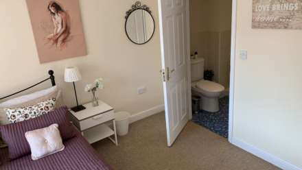 Room 1 : 12 Pickering Place, GU2 8AH, Image 4