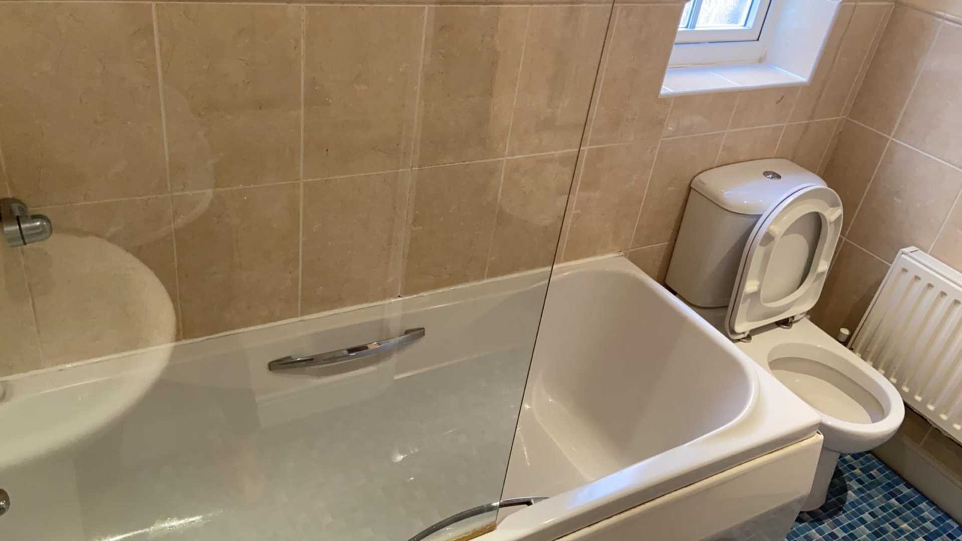 Room 2: 12 Pickering, Guildford, GU2 8AH, Image 8