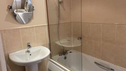 Room 2: 12 Pickering, Guildford, GU2 8AH, Image 10